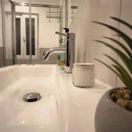 Apartment Blu Eracleo